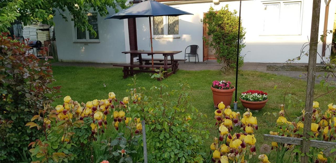 Wynajem Pokoi Hotel Kołobrzeg Buitenkant foto