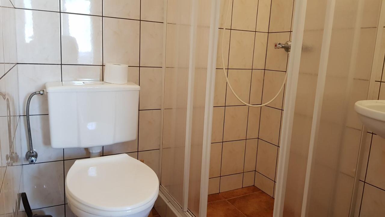 Wynajem Pokoi Hotel Kołobrzeg Buitenkant foto