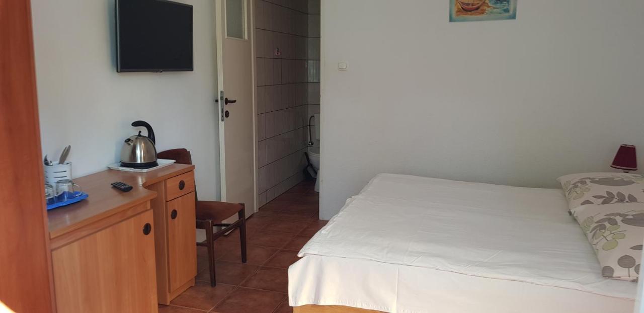 Wynajem Pokoi Hotel Kołobrzeg Buitenkant foto
